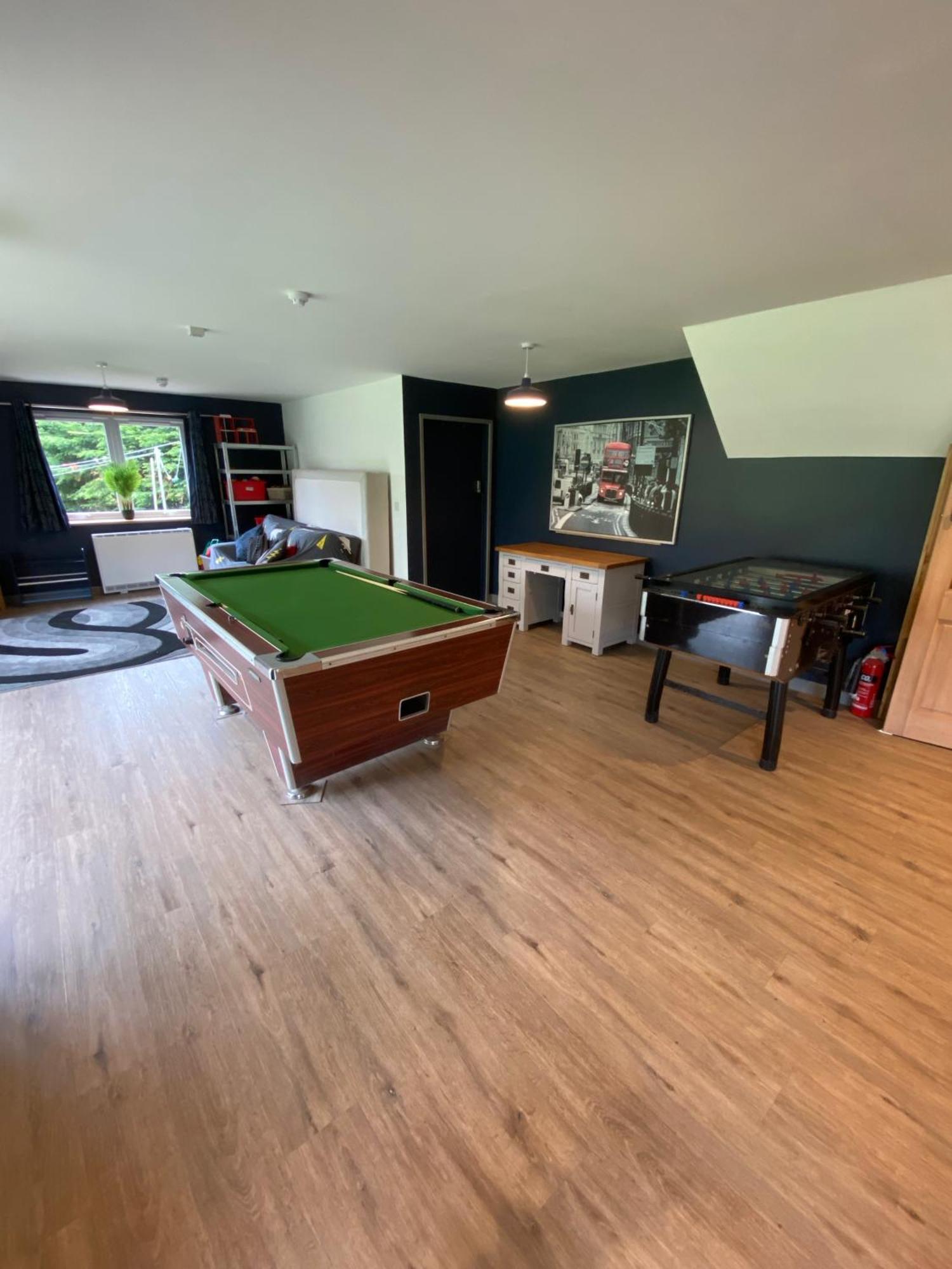 Unique Sheperds Hut Private Hot Tub, Ensuite & Kitchenette Clodock المظهر الخارجي الصورة